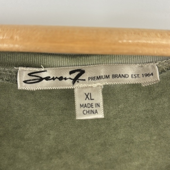 Seven7 Short-Sleeved V-Neck Crisscross High-Low Tee Women’s Size XL in Green - Picture 3 of 6
